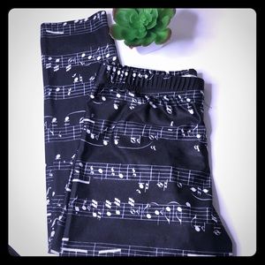Musical note inspired leggings size Large